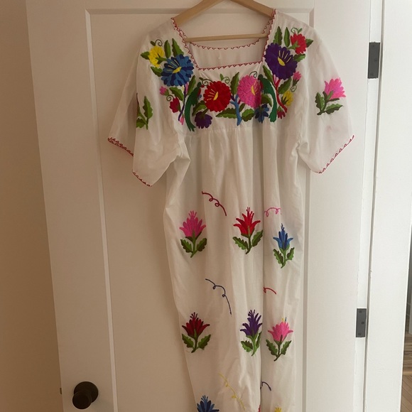 Floral embroidered mumu - Picture 1 of 2